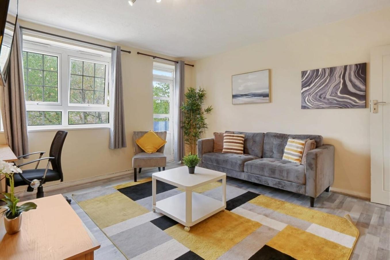 The Serene 2-Bedroom Flat W Free Street Parking Sutton  Luaran gambar